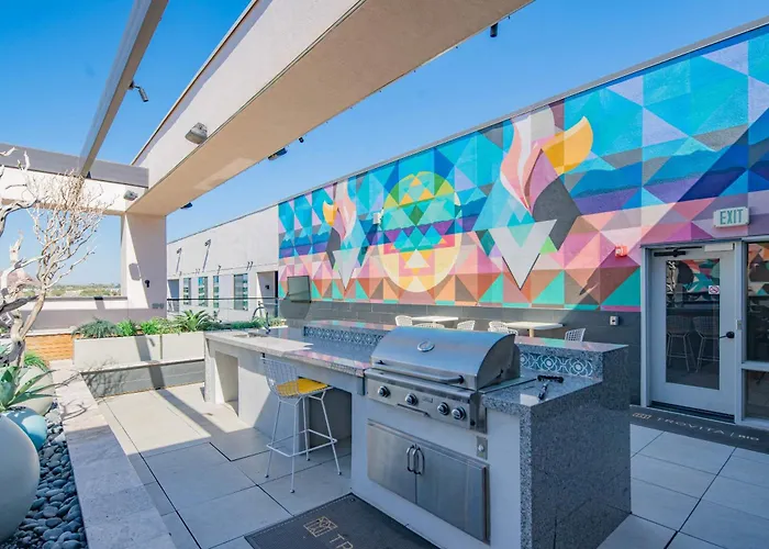 Oasis 1bd With Pool Gym & Parking