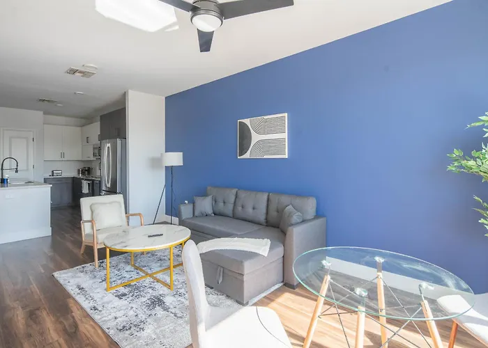 Oasis 1bd With Pool Gym & Parking Apartment